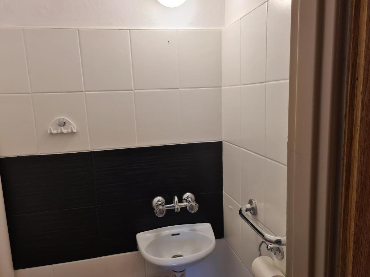 אוסטראון Apartament Osiedle Centrum 5 מראה חיצוני תמונה