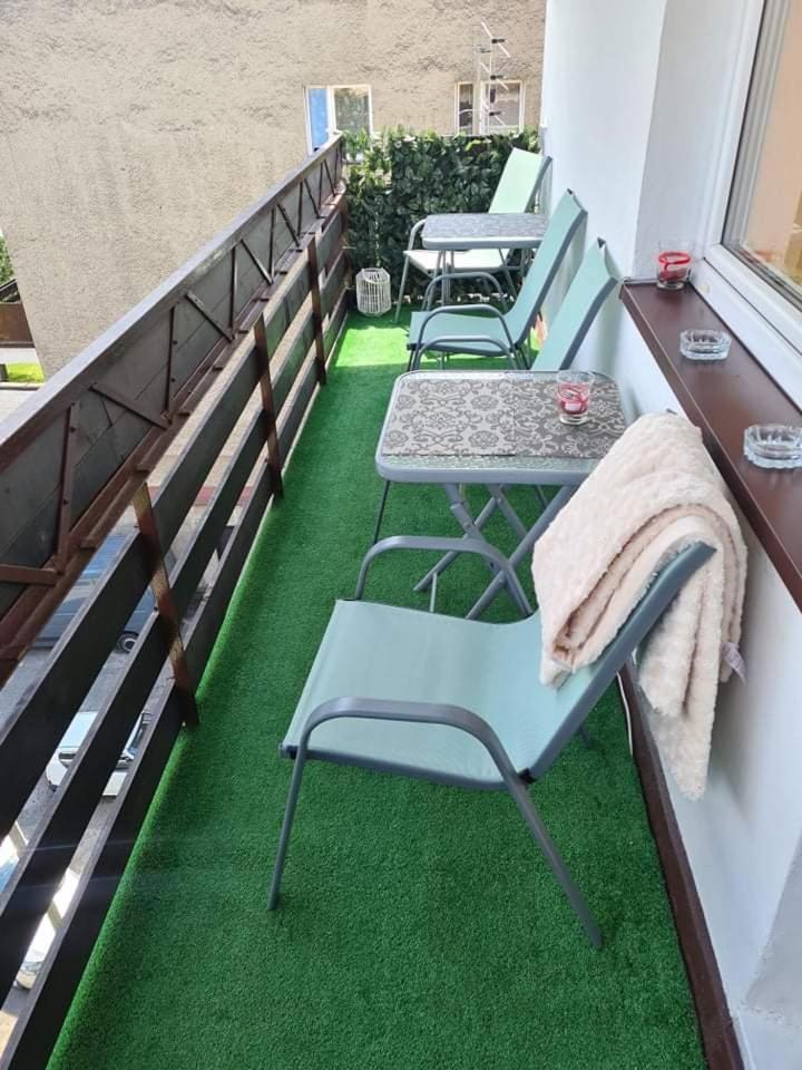 אוסטראון Apartament Osiedle Centrum 5 מראה חיצוני תמונה